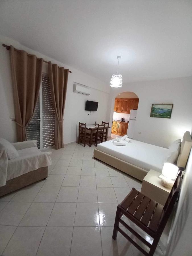 Gkoros House Old Town Villa Himare Exterior photo